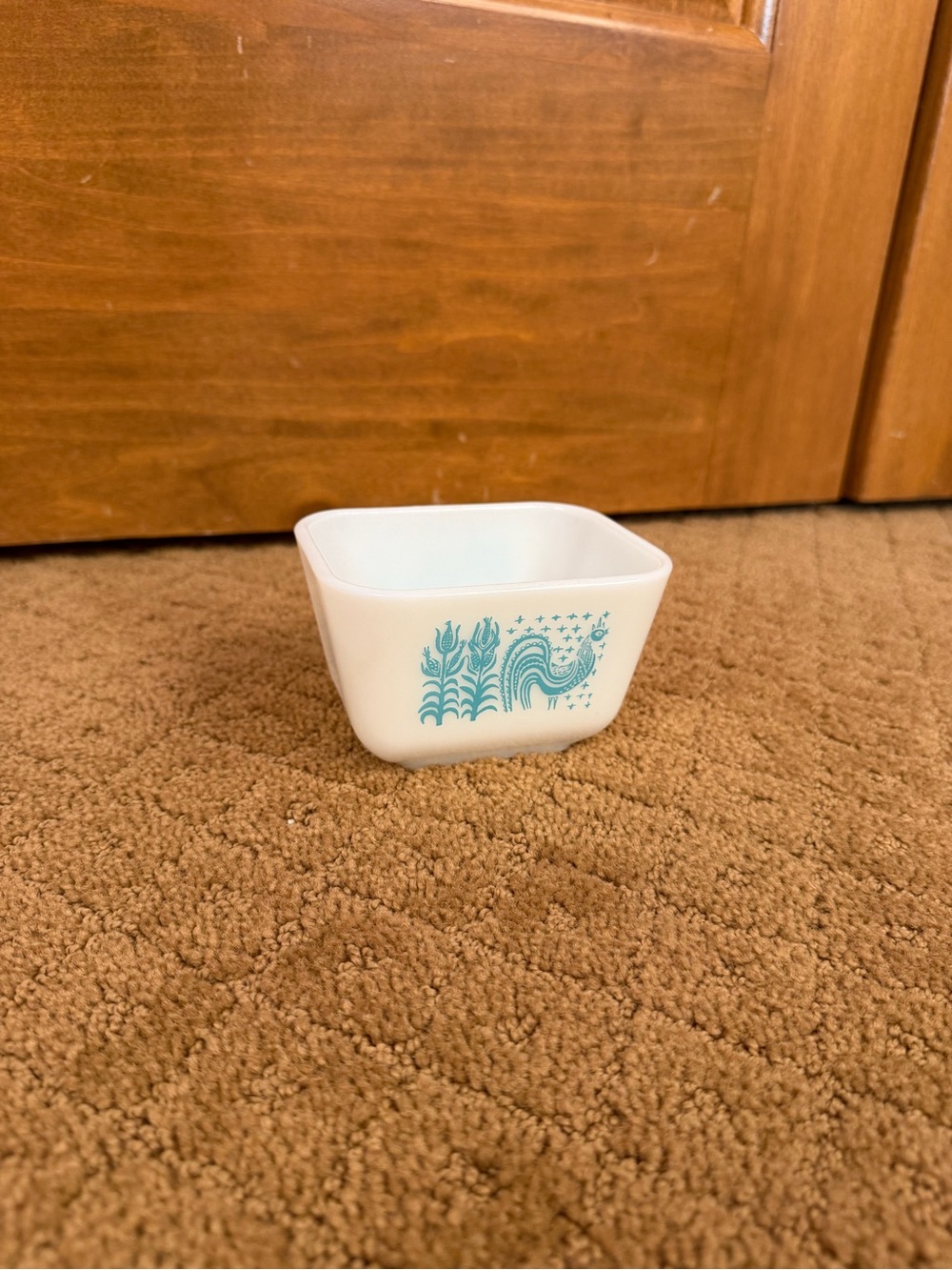 Vintage Pyrex Amish Butterprint 1 1/2 Cup Refrigerator Dish No Lid